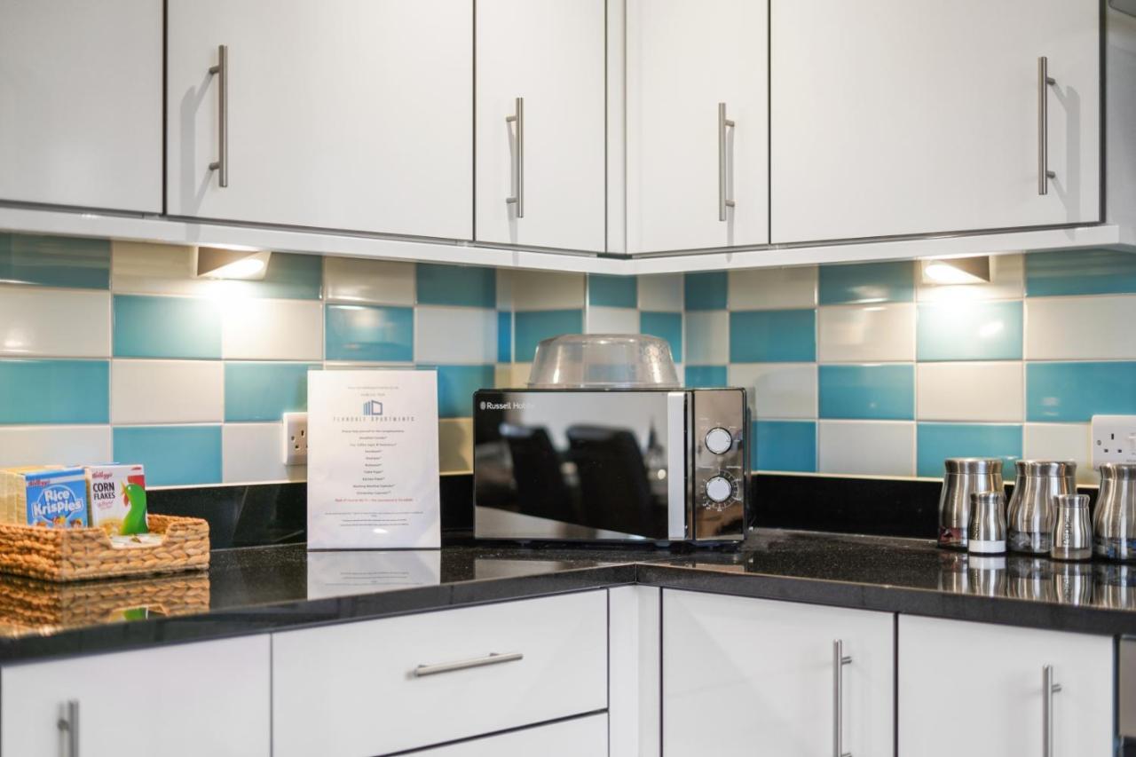 London Heathrow Living Serviced Apartments By Ferndale Stanwell Buitenkant foto